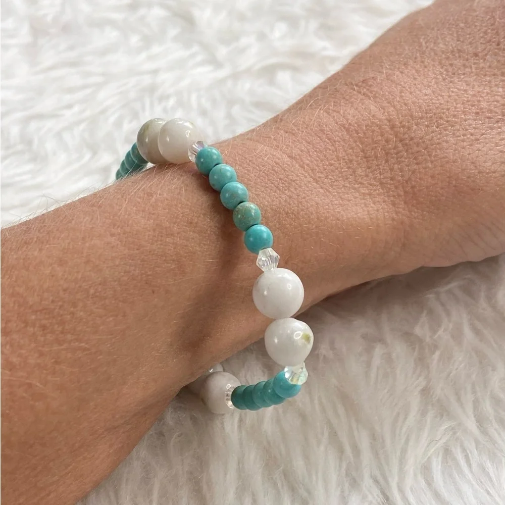 Brilliant Faith Blue Magnesite Beacelet
